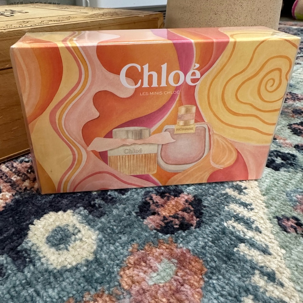New Chloe Les Wome’s Perfume Gift Set Minis 2 x 0.67 oz Eau de Parfum - Picture 6 of 16